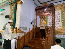 Kapolres Pohuwato Jadi Khotib di Mesjid Agung Baiturrahim 