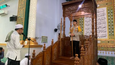 Kapolres Pohuwato Jadi Khotib di Mesjid Agung Baiturrahim 