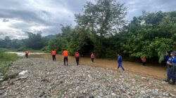 Aksi Sigap Polri dan Warga Evakuasi Korban Hanyut di Sungai Manggulipa